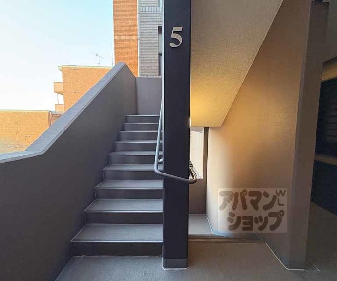 【グランスイート鴨川】間取