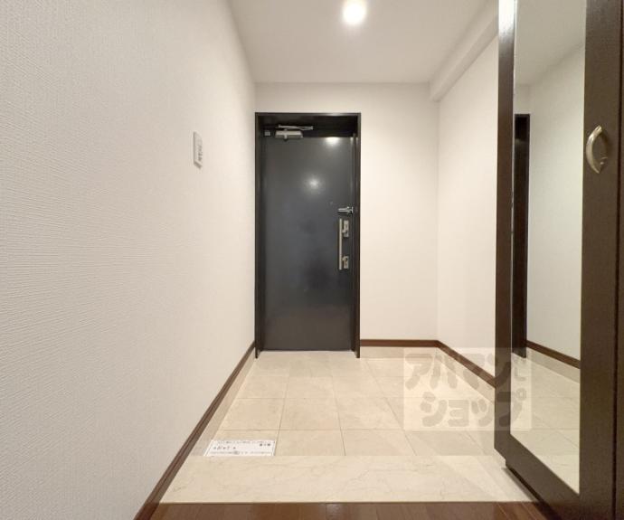 【御所西勘解由小路アーバンライフ】間取