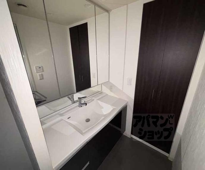 【ブランシエラ二条城】間取