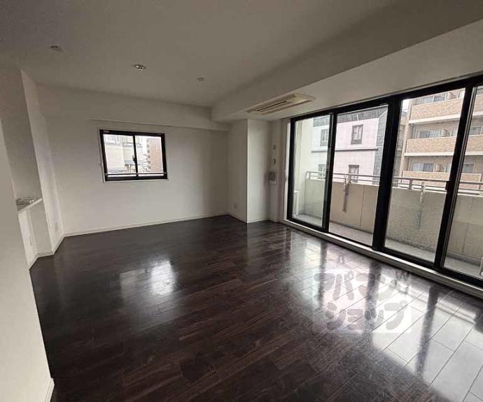 【ブランシエラ二条城】間取