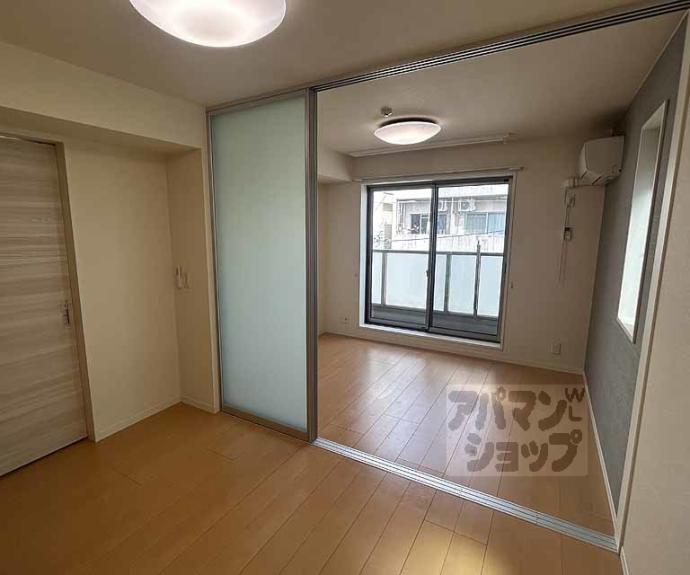 【ＣＨＡＲＩＳ御所東】間取