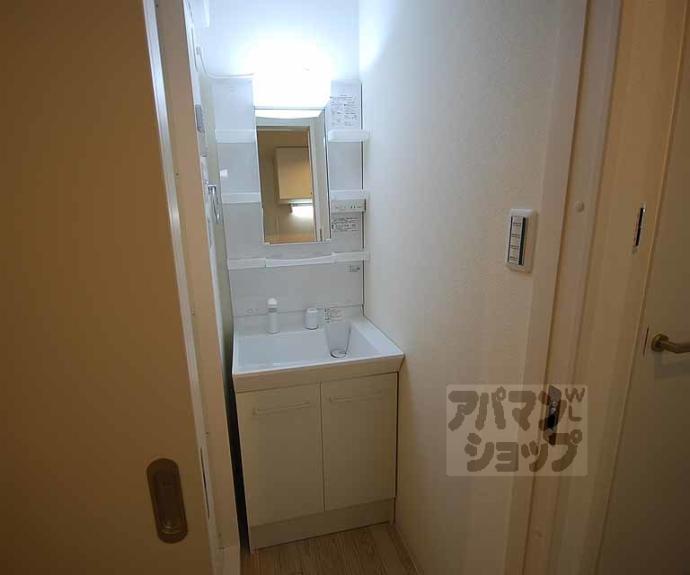 【ＡＹメゾン中立売】間取