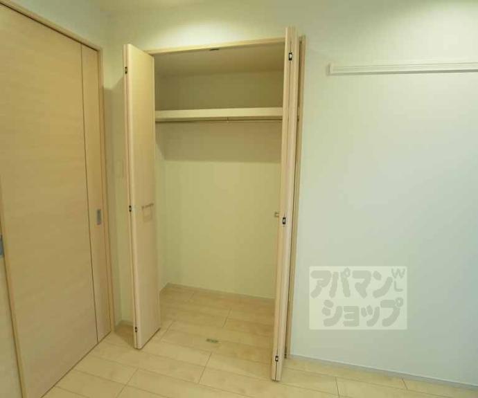 【仁和寺街道六軒町西入四番町マンション】間取