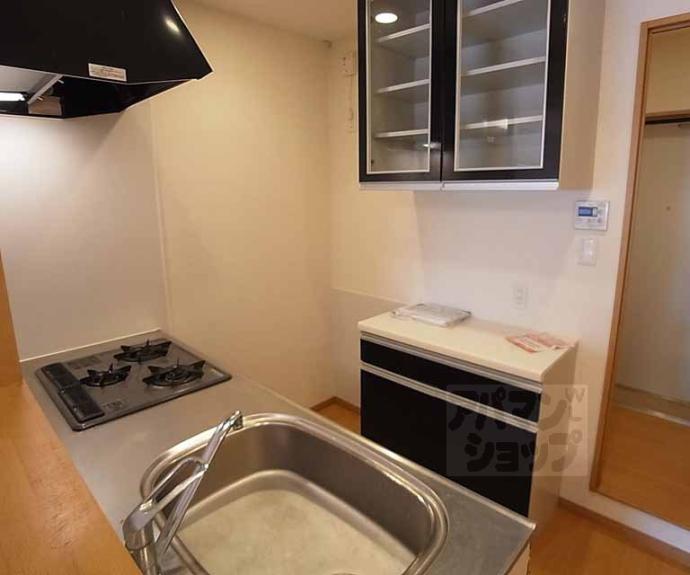 【シャルレ１１番館】間取