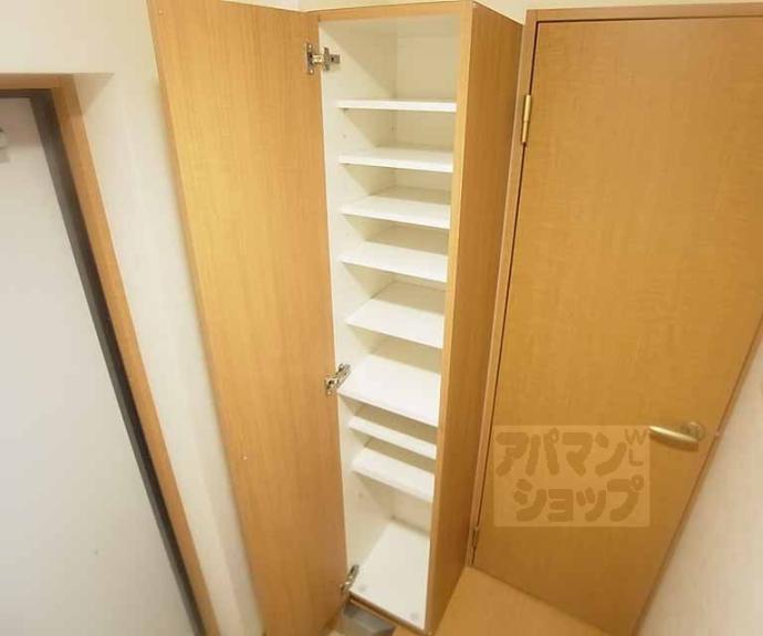 【シャルレ１１番館】間取