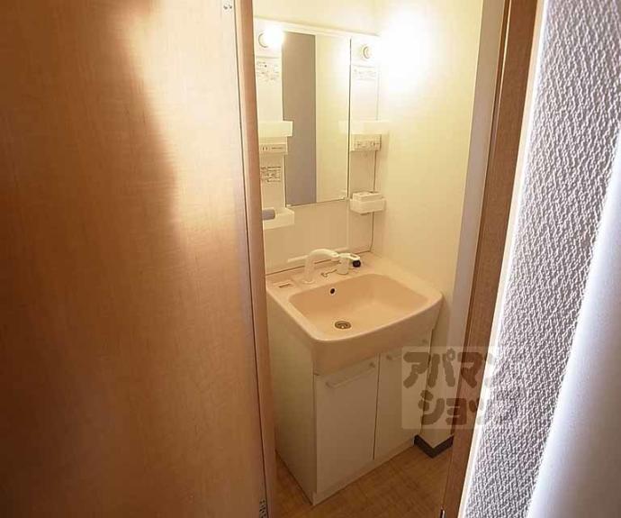 【シャルレ１１番館】間取