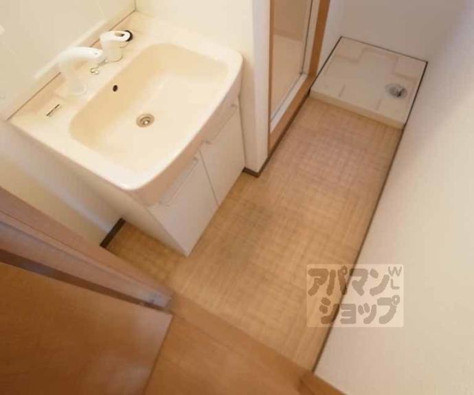 【シャルレ１１番館】間取