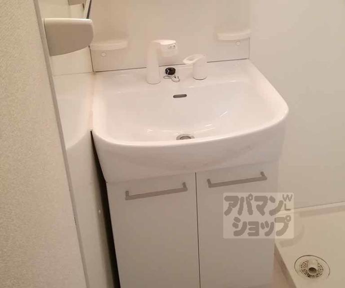 【Ｌ’ｏｖｅｓｔ　Ｃａｓａ】間取