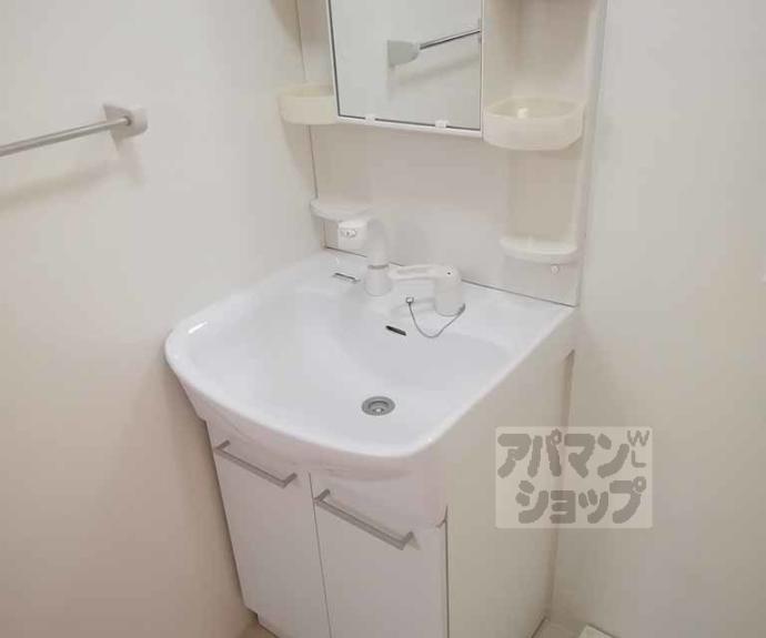 【Ｌ’ｏｖｅｓｔ　Ｃａｓａ】間取