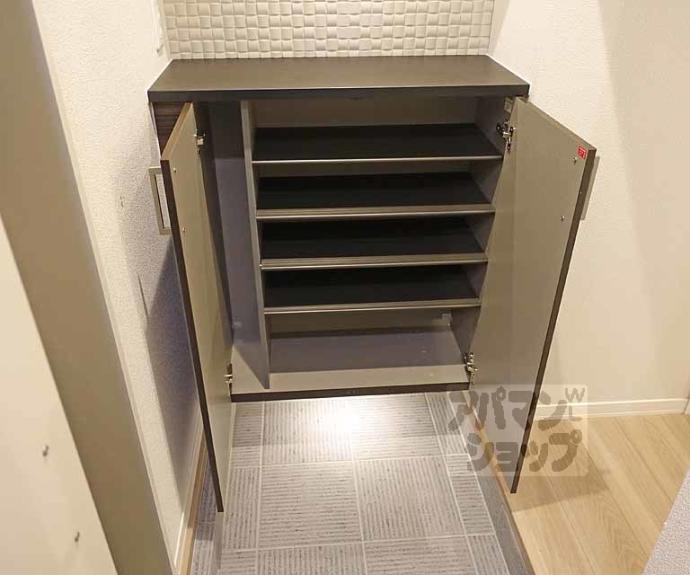 【シャーメゾン 千本六軒町】間取