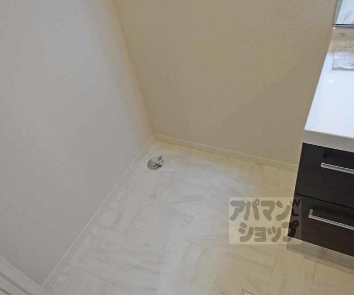 【シャーメゾン 千本六軒町】間取
