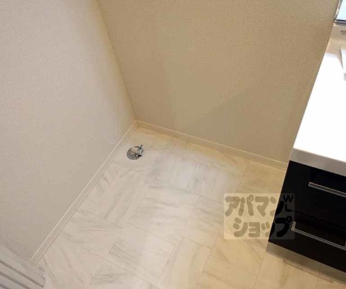 【シャーメゾン 千本六軒町】間取