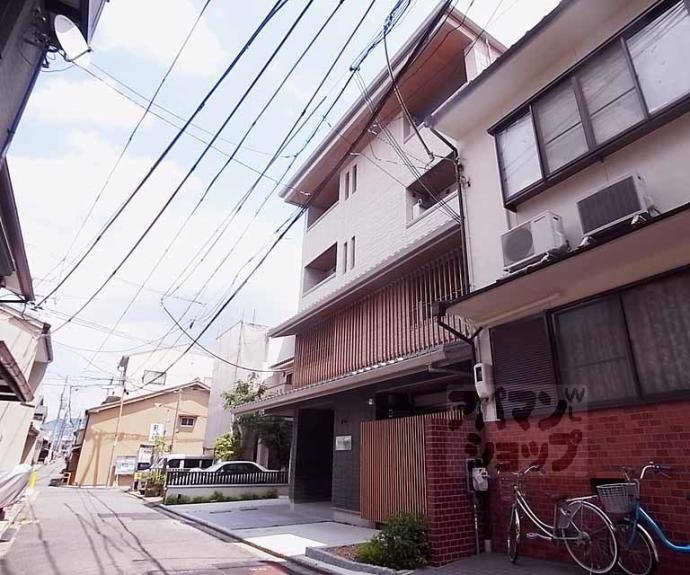 【エルミタージュ 二条聚楽】間取