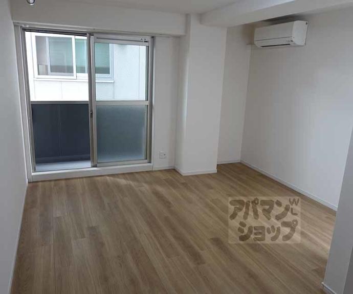 【チェーズ高辻葛野西】間取