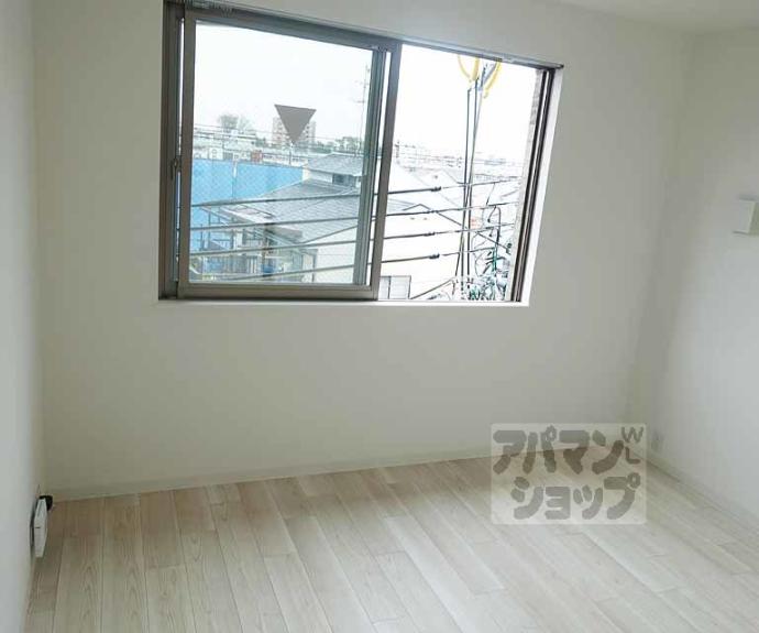 【グレースアレイ西院】間取