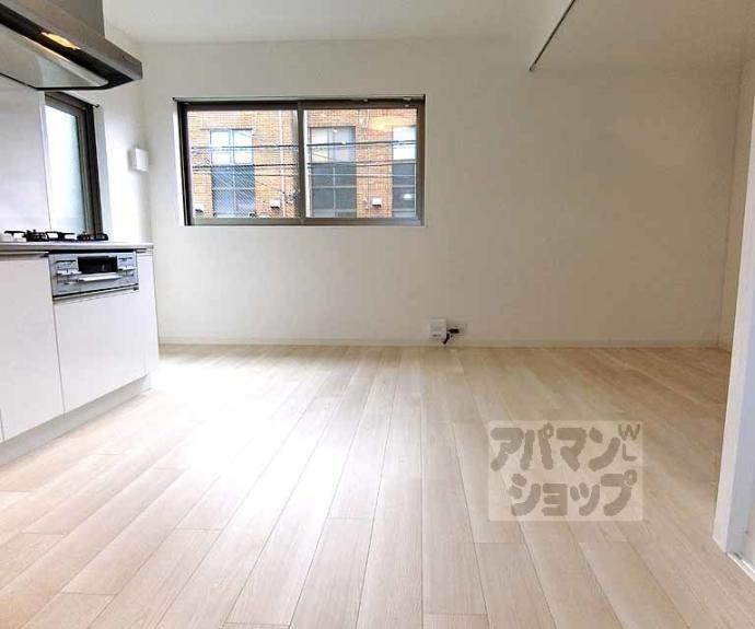 【グレースアレイ西院】間取