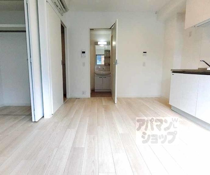 【グレースアレイ西院】間取