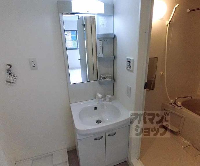 【グレースアレイ西院】間取