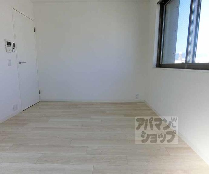 【グレースアレイ西院】間取