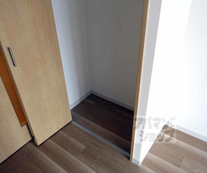 【エスカーサ京都四条梅津】間取