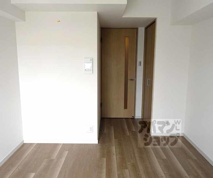 【エスカーサ京都四条梅津】間取