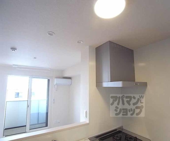 【ソレアード御室】間取