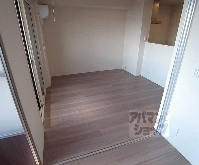 【ソレアード御室】間取