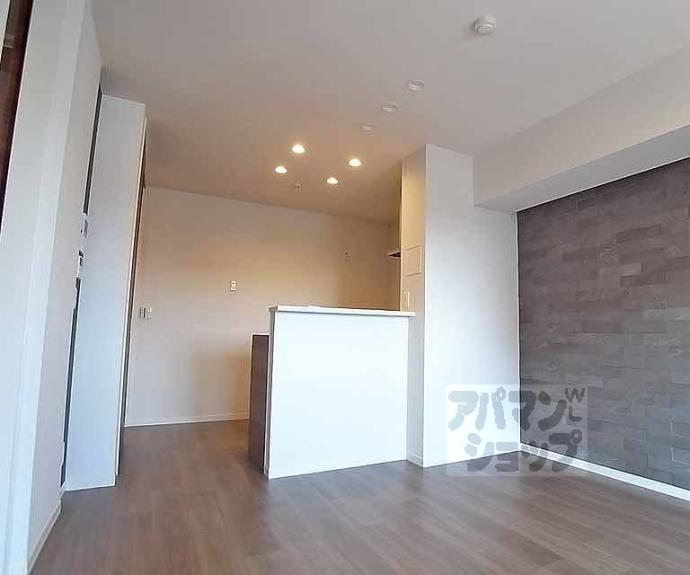 【シャーメゾン西京極】間取