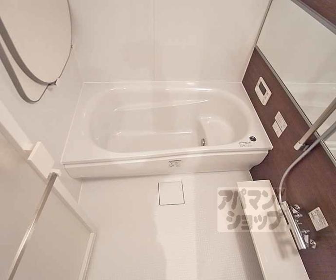 【シャーメゾン西京極】間取