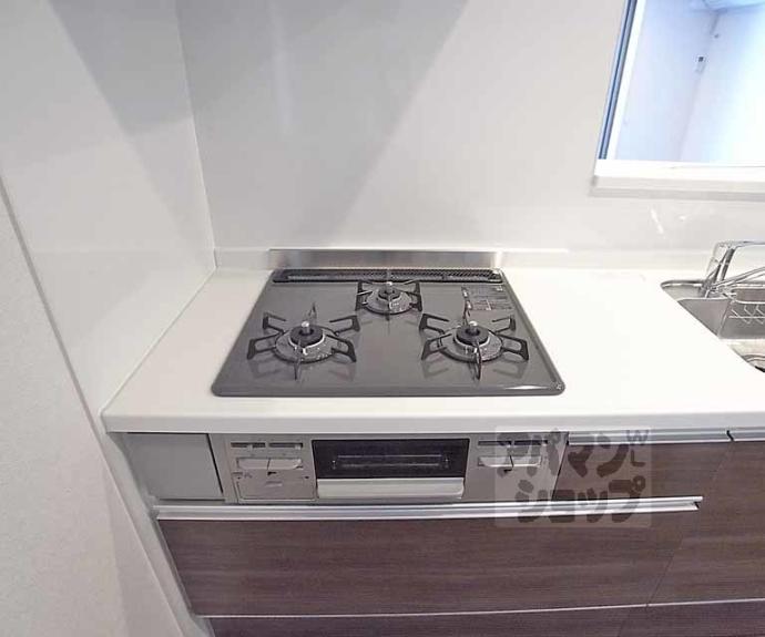 【シャーメゾン西京極】間取