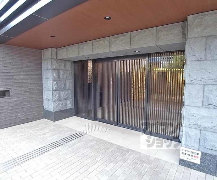 【プレサンスロジェ太秦天神川】間取