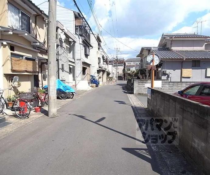 【プレサンスロジェ太秦天神川】間取