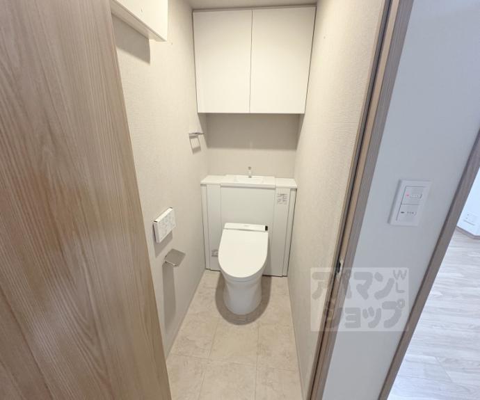 【プレサンスロジェ太秦天神川】間取