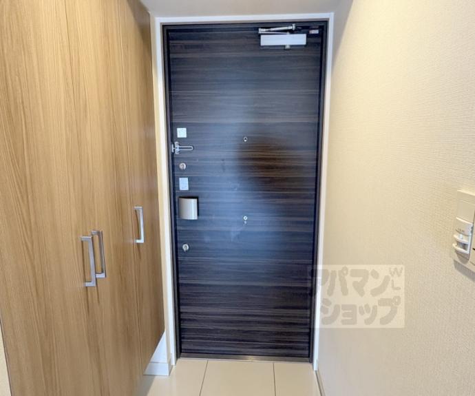 【プレサンスロジェ太秦天神川】間取