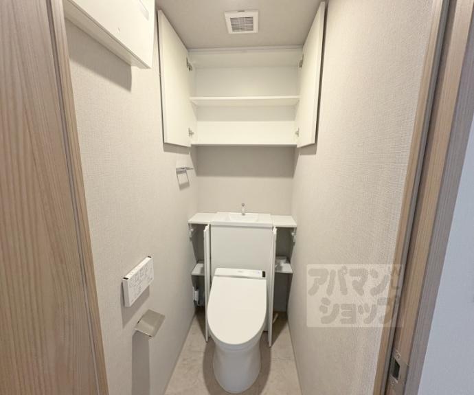 【プレサンスロジェ太秦天神川】間取