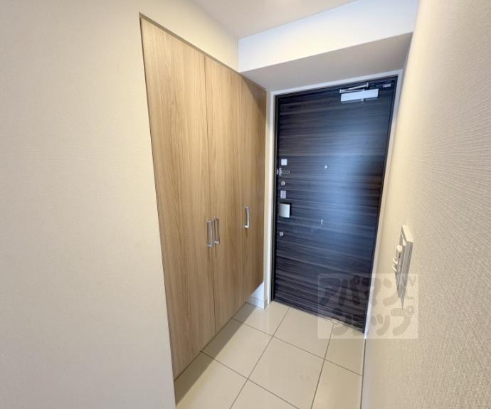 【プレサンスロジェ太秦天神川】間取