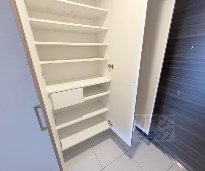 【プレサンスロジェ太秦天神川】間取