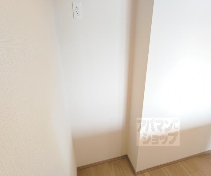 【プレサンスロジェ太秦天神川】間取