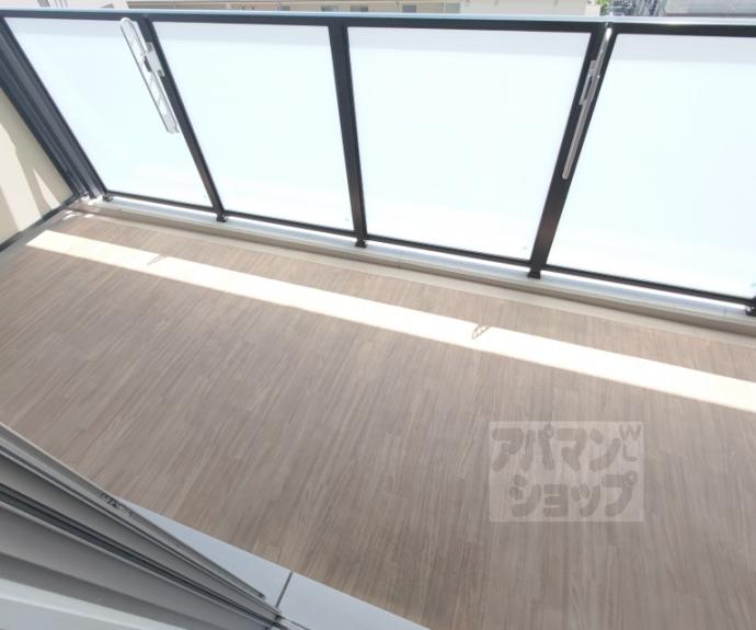 【プレサンスロジェ太秦天神川】間取