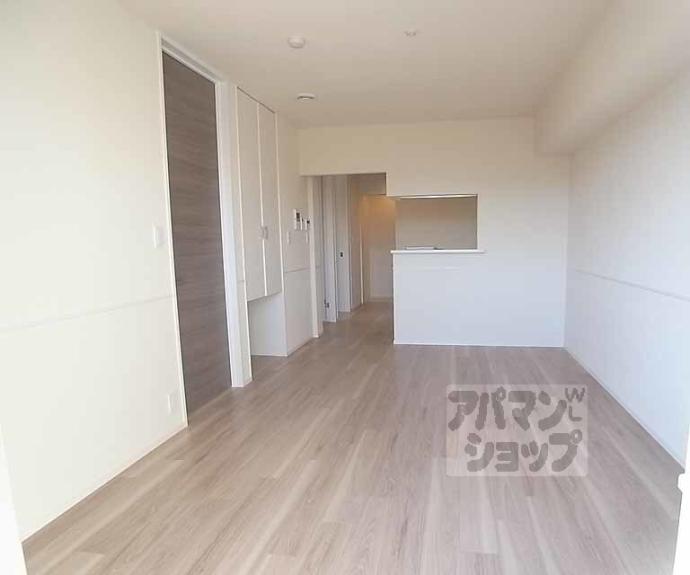 【ラウレア　パーク】間取