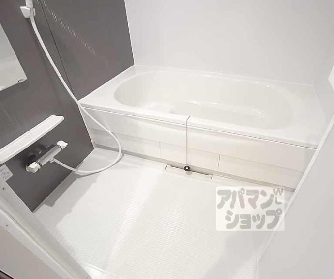 【ラウレア　パーク】間取