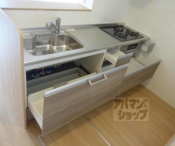 【グランソレイユ西院】間取