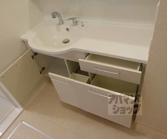 【グランソレイユ西院】間取