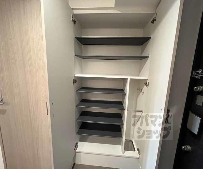 【プレデコート西京極】間取