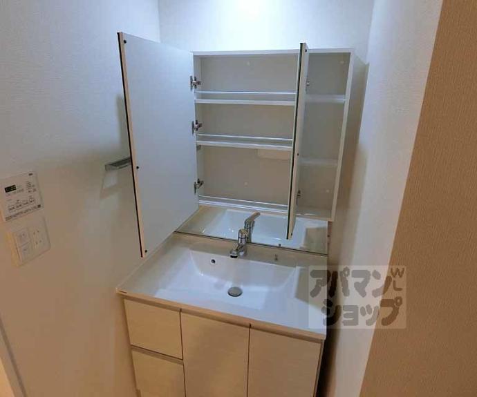 【ＳＫＹ　ＭＡＩＳＯＮ　京都西院】間取