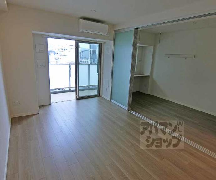 【ＳＫＹ　ＭＡＩＳＯＮ　京都西院】間取