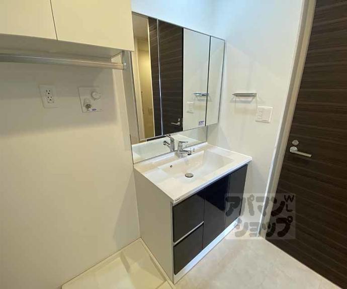 【ＳＫＹ　ＭＡＩＳＯＮ　京都西院】間取