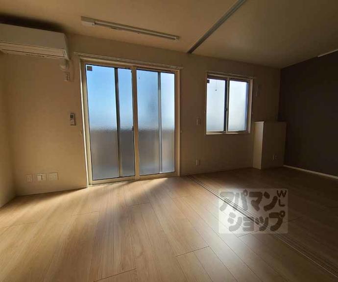 【セジュール西京極】間取