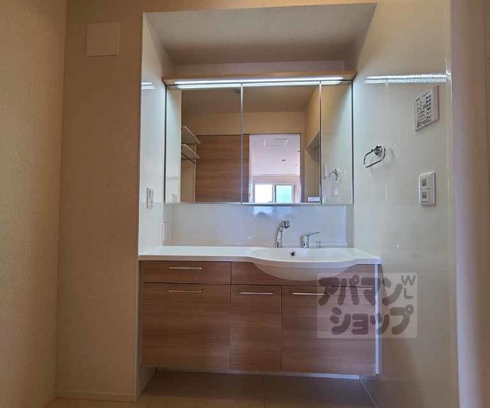 【セジュール西京極】間取