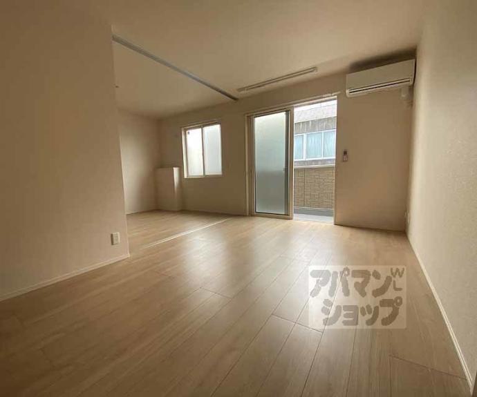 【セジュール西京極】間取